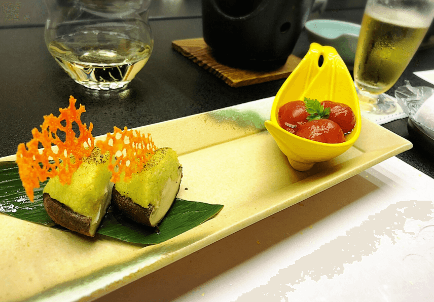 お食事処にマスクの仮置きを設置しました｜旅館便り｜伊豆長岡温泉 